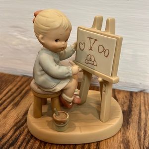 Vintage Memories of Yesterday Figurine - Five Years of Memories